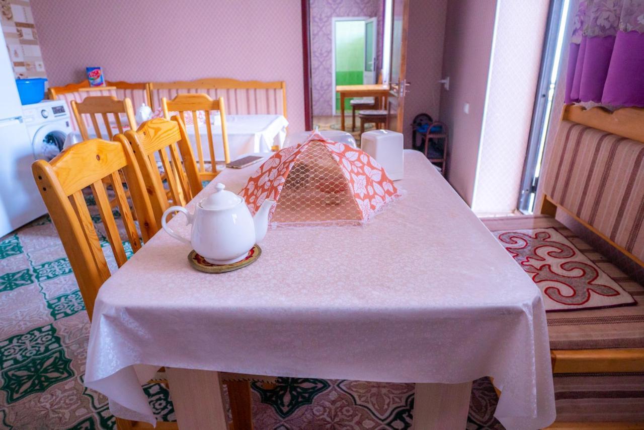 Guest House Etnodom Jalal-Abad Exteriér fotografie