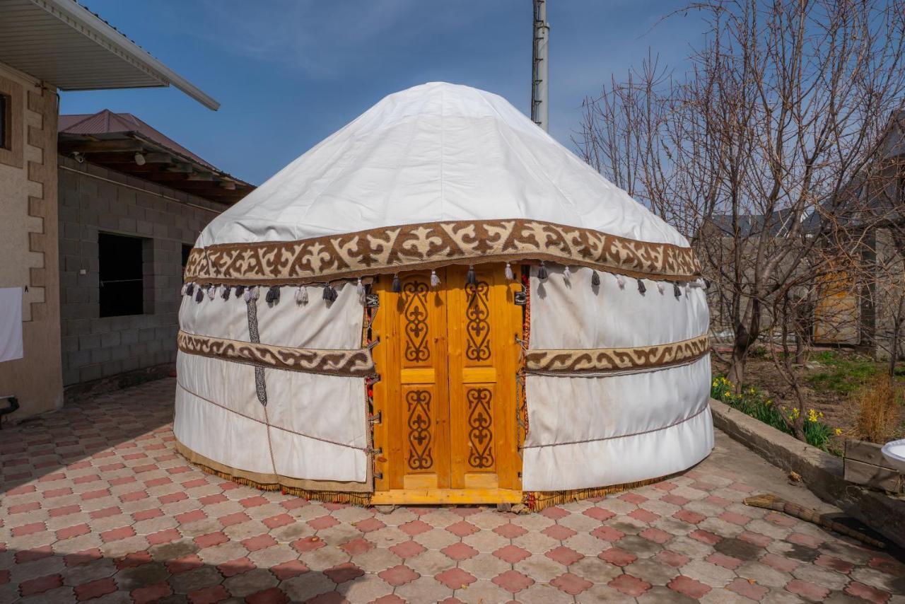 Guest House Etnodom Jalal-Abad Exteriér fotografie