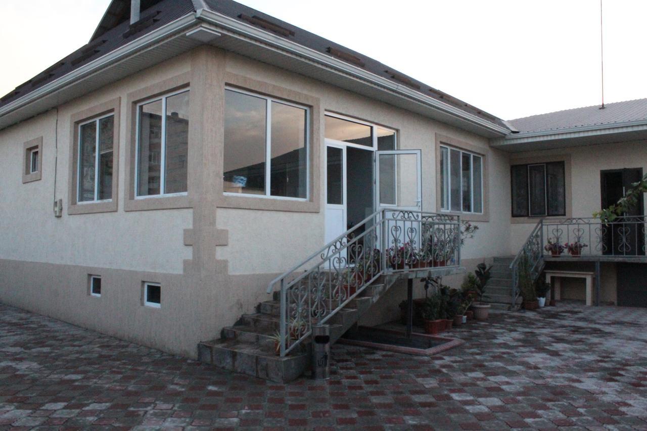 Guest House Etnodom Jalal-Abad Exteriér fotografie