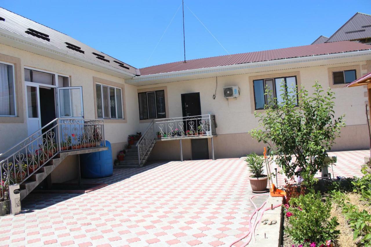 Guest House Etnodom Jalal-Abad Exteriér fotografie